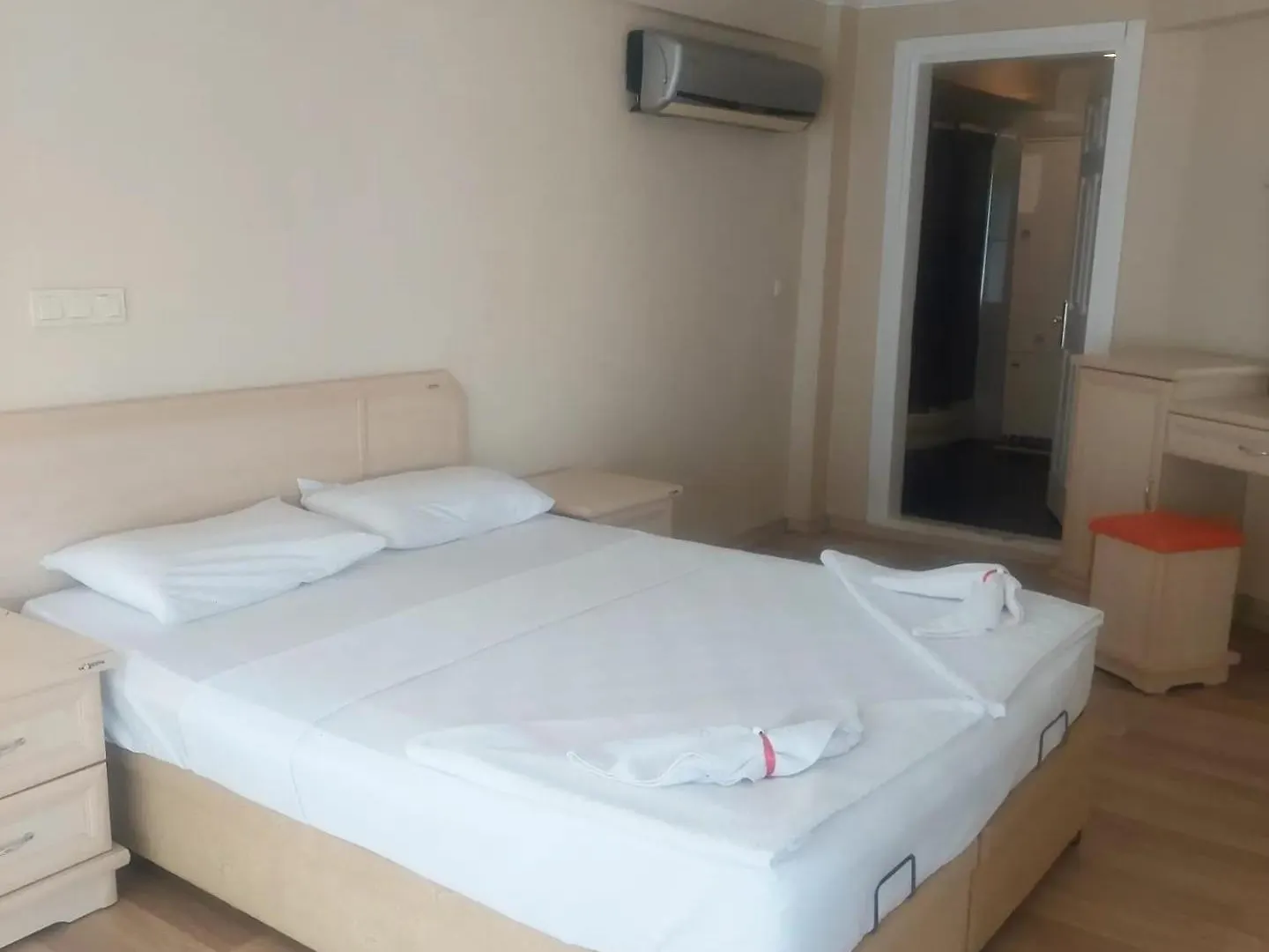 Muhtesem Havuzlu Villa 세페리히사르