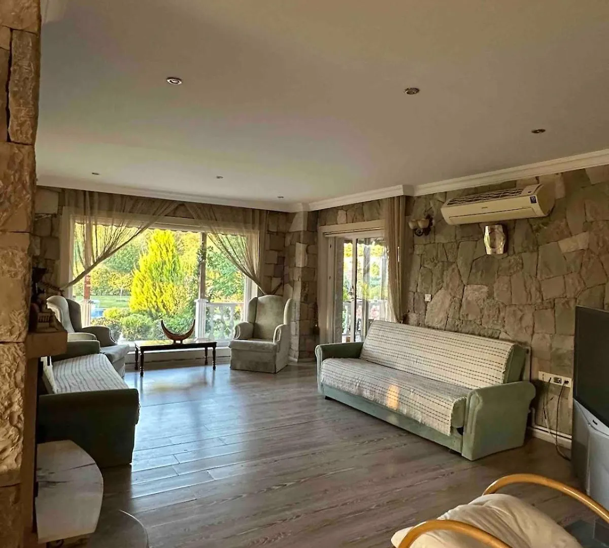 Muhtesem Havuzlu Villa Seferihisar