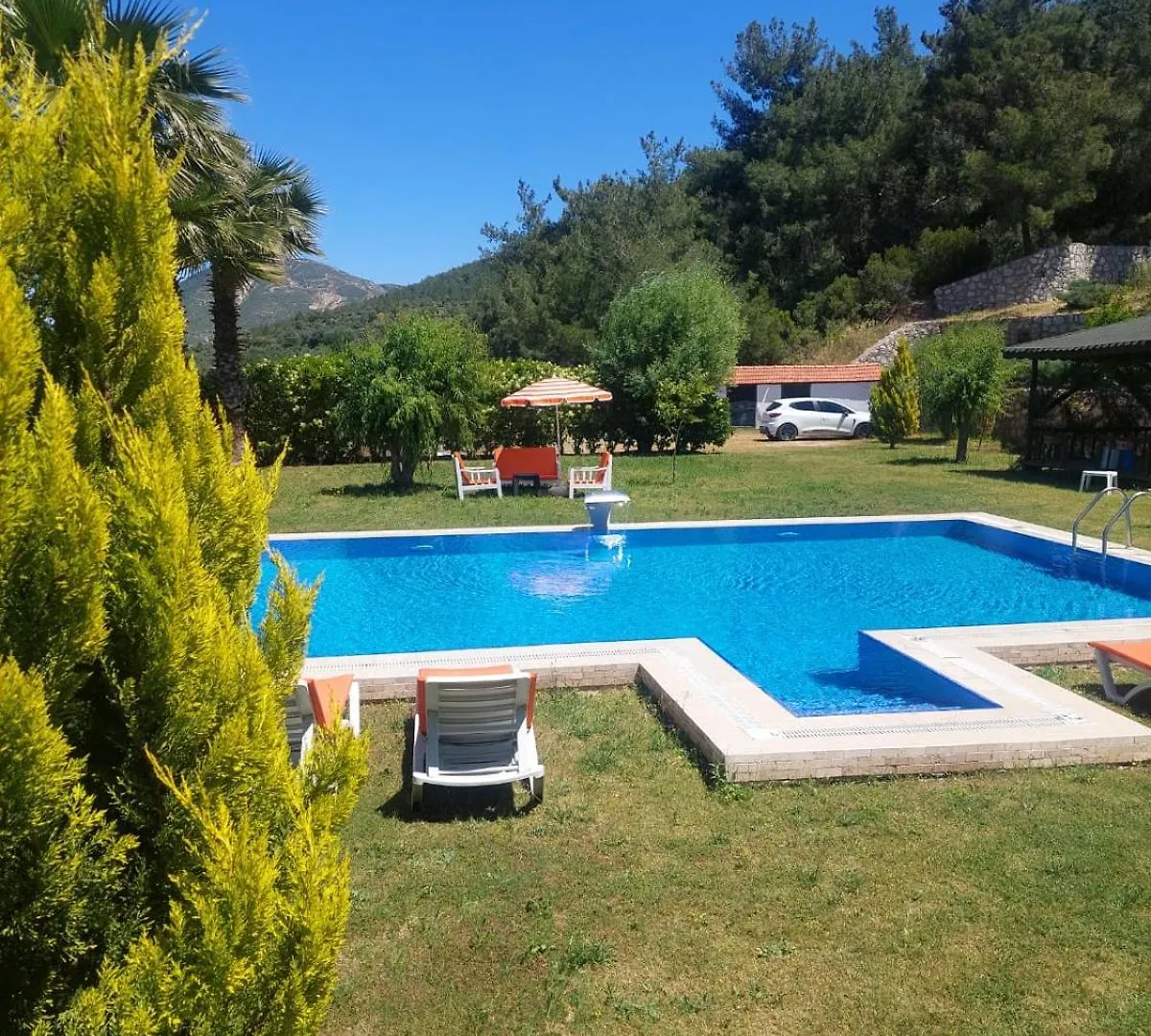 Muhtesem Havuzlu Villa Seferihisar