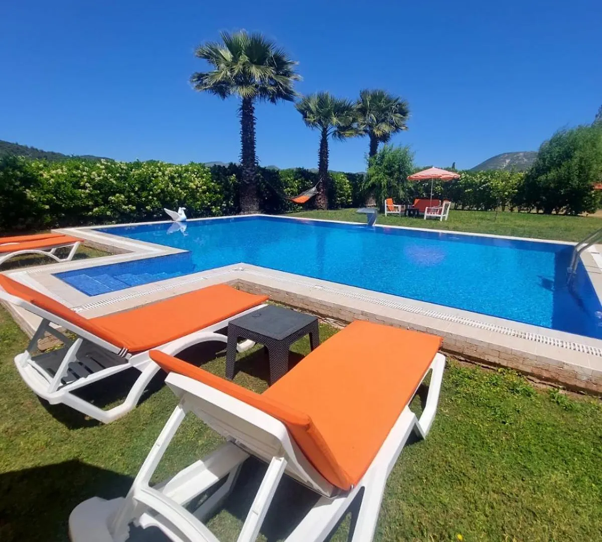 Muhtesem Havuzlu Villa Seferihisar